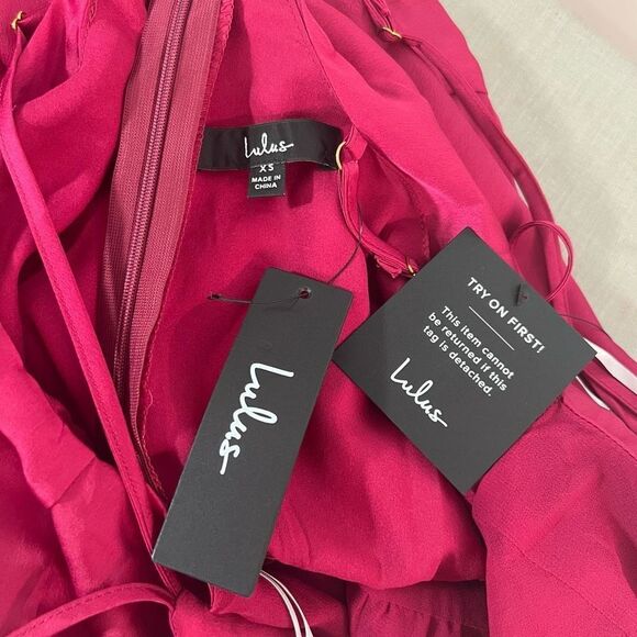 Lulus On the Floor Women's Strappy Tiered Ruffled Satin Fuchsia Dress Size XS NW - Picture 9 of 12